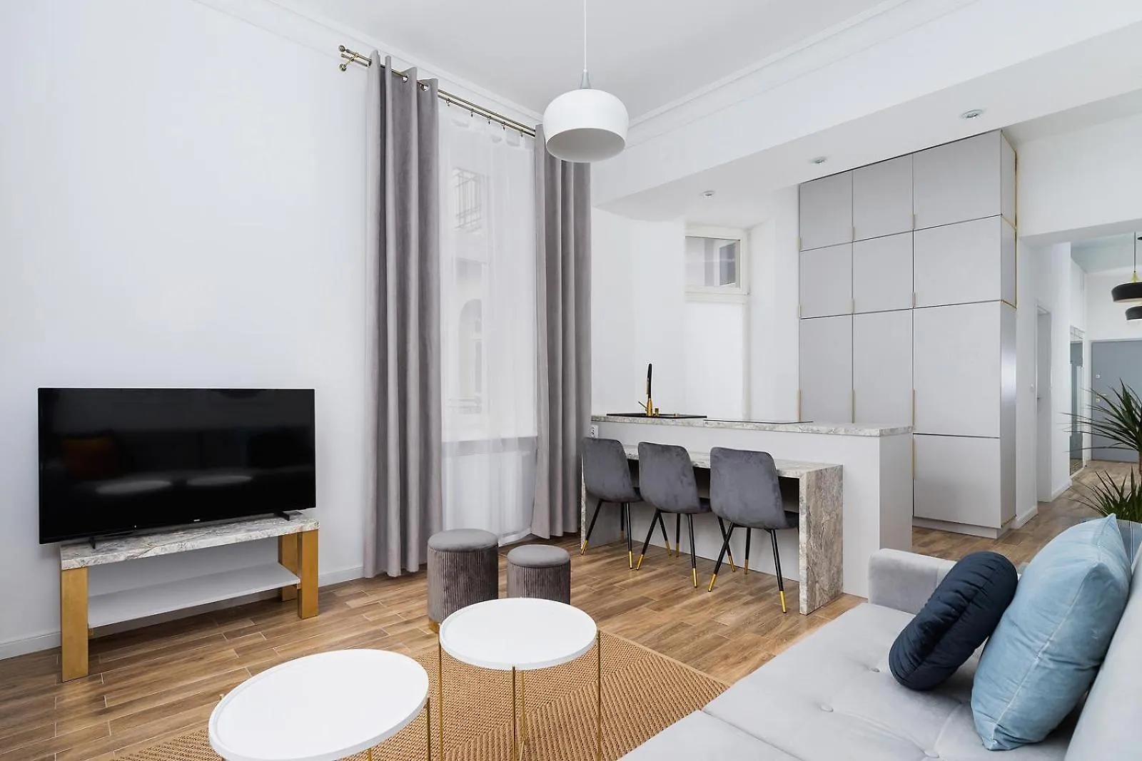 Apartment With Balcony - Starowislna 41 Krakow