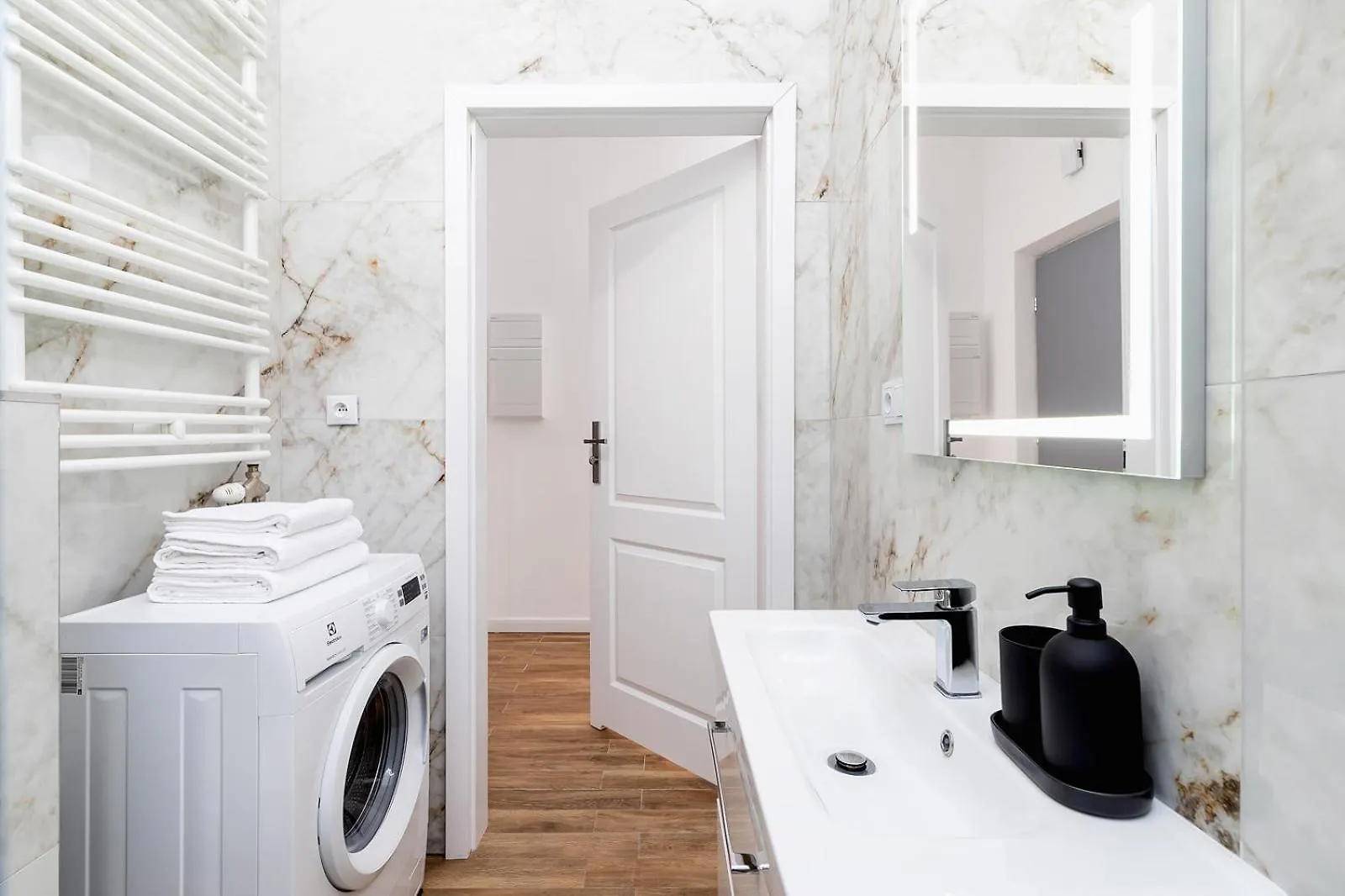 Apartment With Balcony - Starowislna 41 Krakow